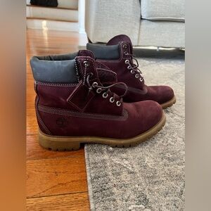 SOLD Timberland boots 10.5 men. Color: BURGUNDY
